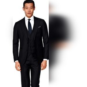 SUITSUPPLY navy 3-piece havana suit dry cleaned untailored